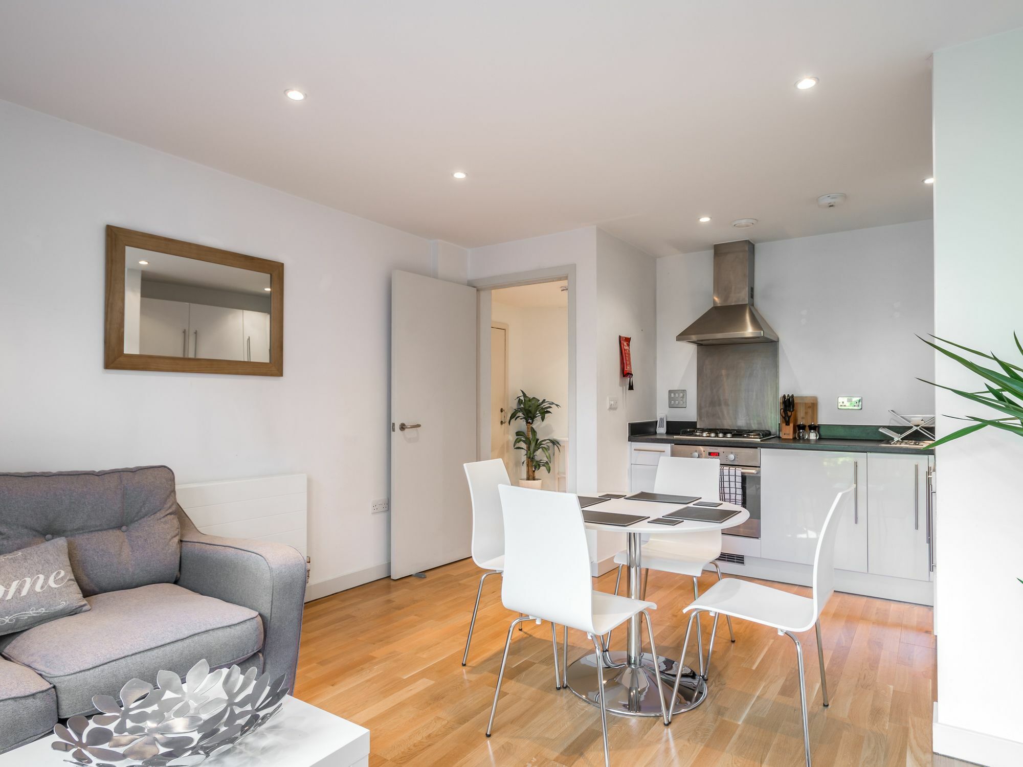 City Center Apartment Bedford Buitenkant foto